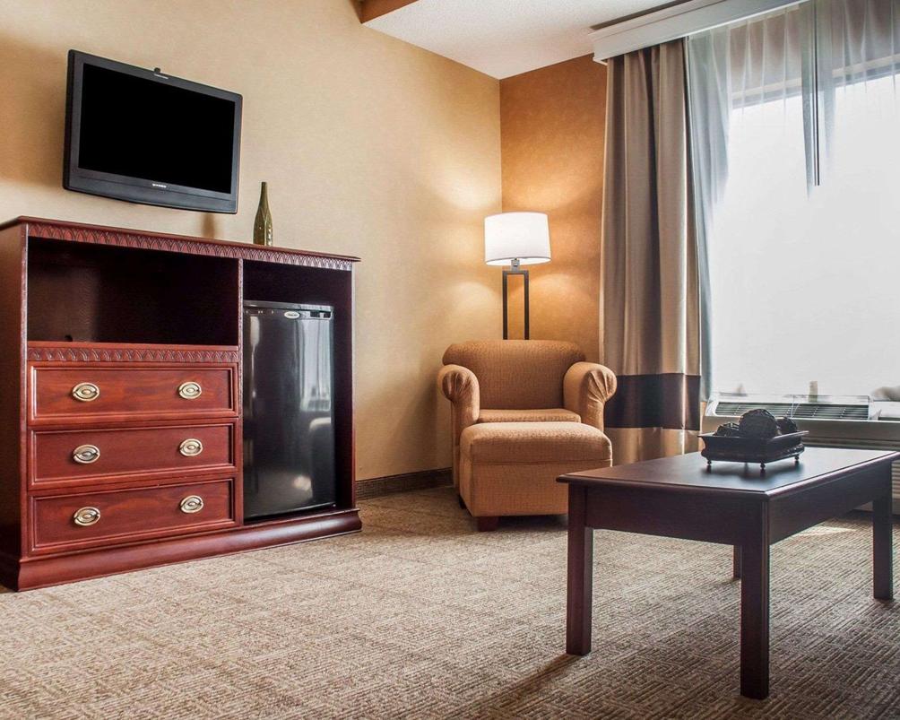 Comfort Inn Near Walden Galleria Mall 74 1 1 6 Cheektowaga