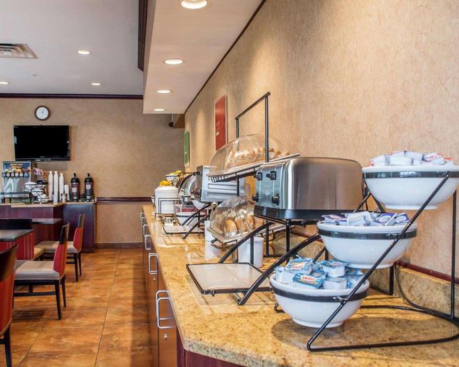 Comfort Inn Near Walden Galleria Mall 74 1 1 6 Cheektowaga