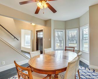 Altmar Home with Fire Pit Less Than 1 Mi to Salmon River! - Pulaski - Comedor