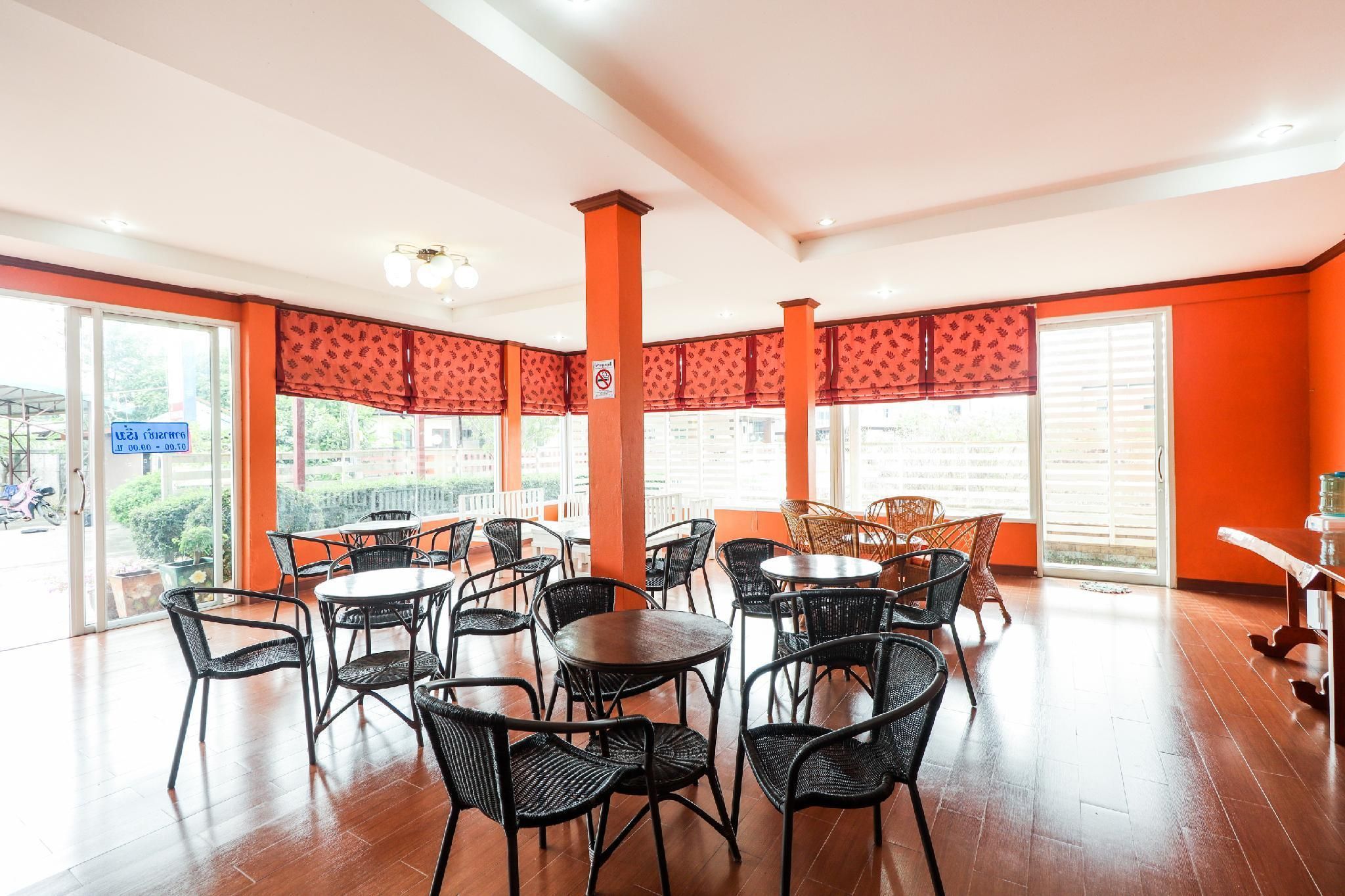 Golden Nakara Place - Chiang Saen - Restaurant