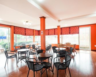 Golden Nakara Place - Chiang Saen - Restaurace