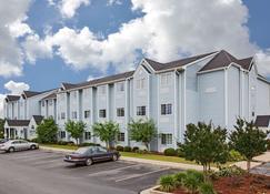 Microtel Inn & Suites by Wyndham Meridian - Meridian - Rakennus