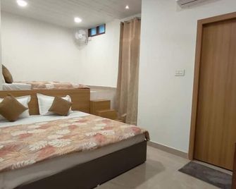 Golden Oak- 5 min walk from golden temple - Amritsar - Bedroom