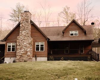 Perfect Escape - Milroy - Building