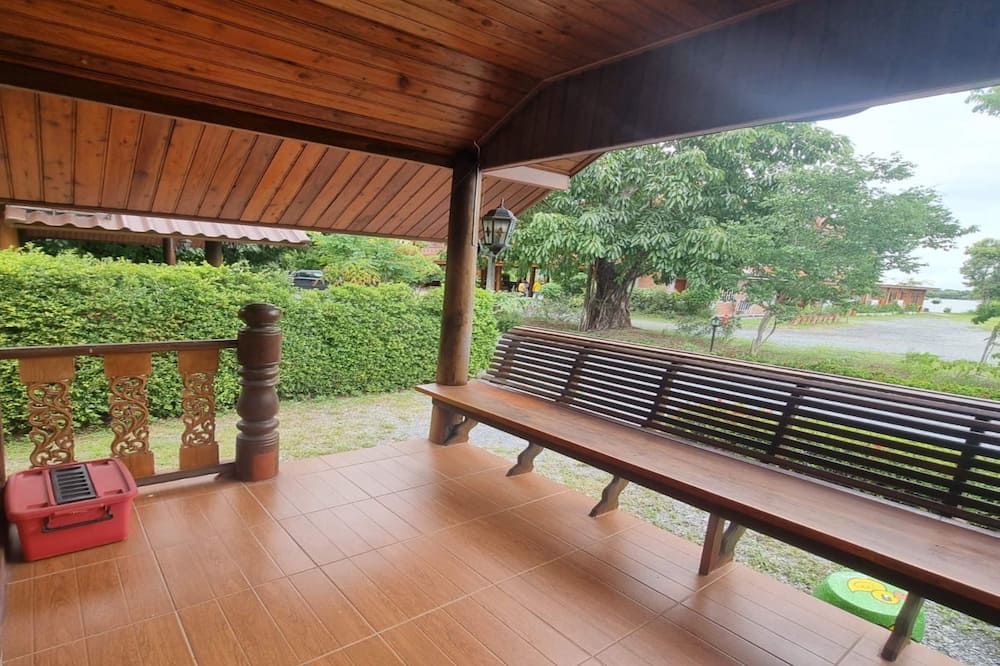 Metathsana Resort - Ayutthaya - Patio