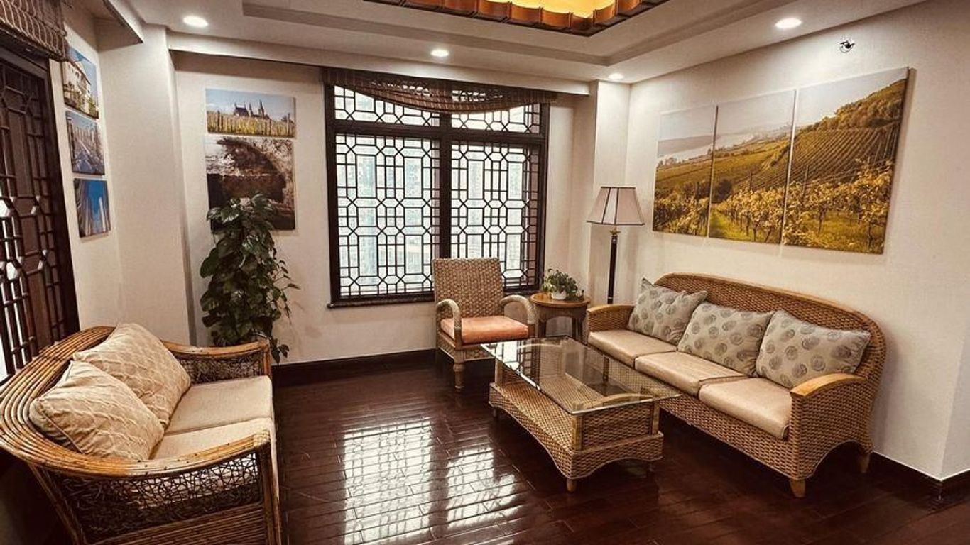 International Bamboo and Rattan Tower Hotel