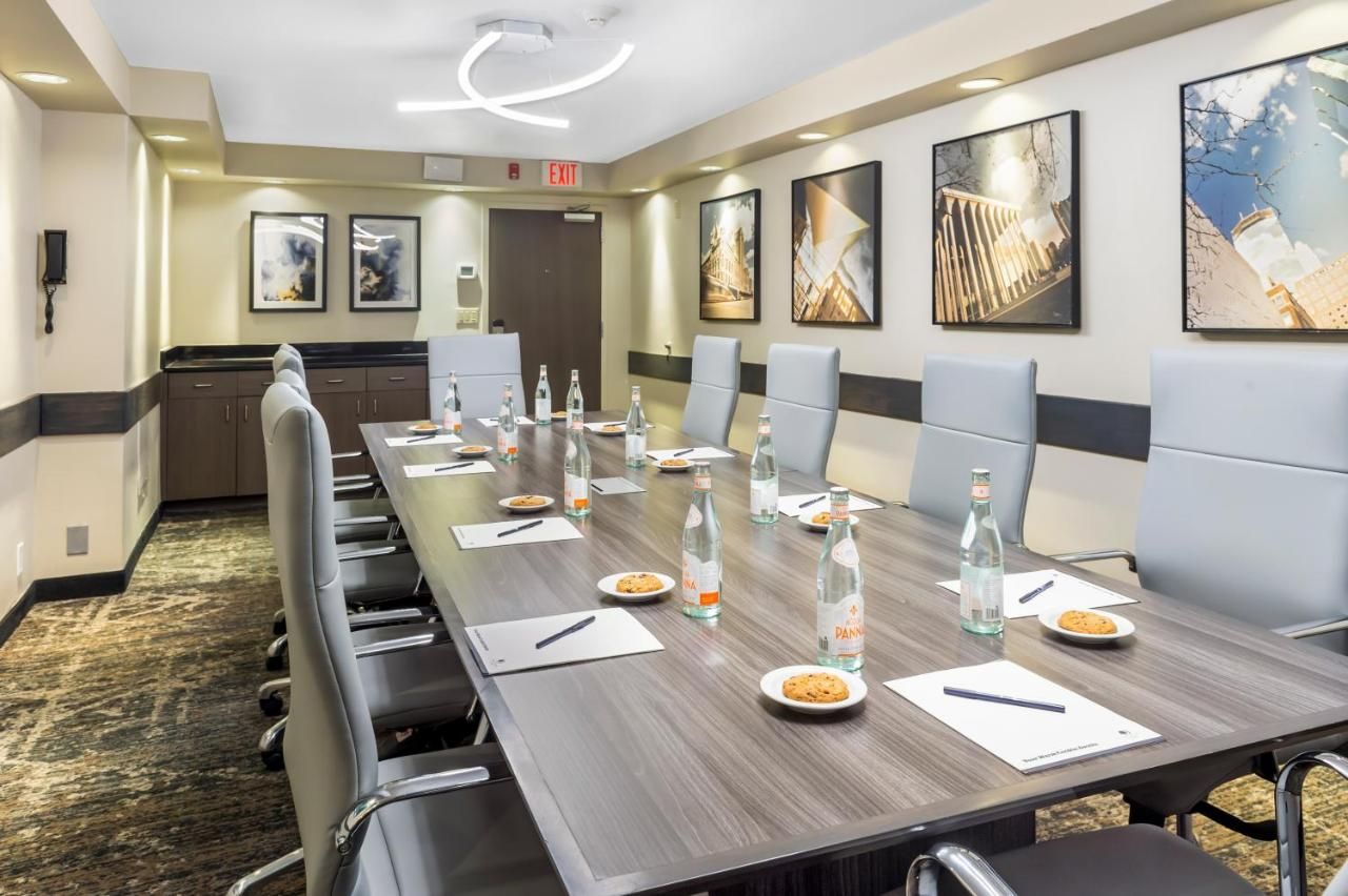 DoubleTree by Hilton Roseville Minneapolis thumbnail 3