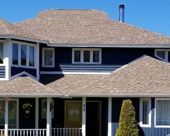 Inspired by the sea! Total relaxation in the heart of the Trinity Bight! - Trinity - Edificio