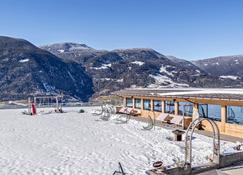 Beautiful Holiday Apartment Alpenflair Near Seiser Alm With Mountain View, Infrared Sauna, Wi-Fi & Balcony; Parking Available - Castelrotto - Prestation de l’hébergement