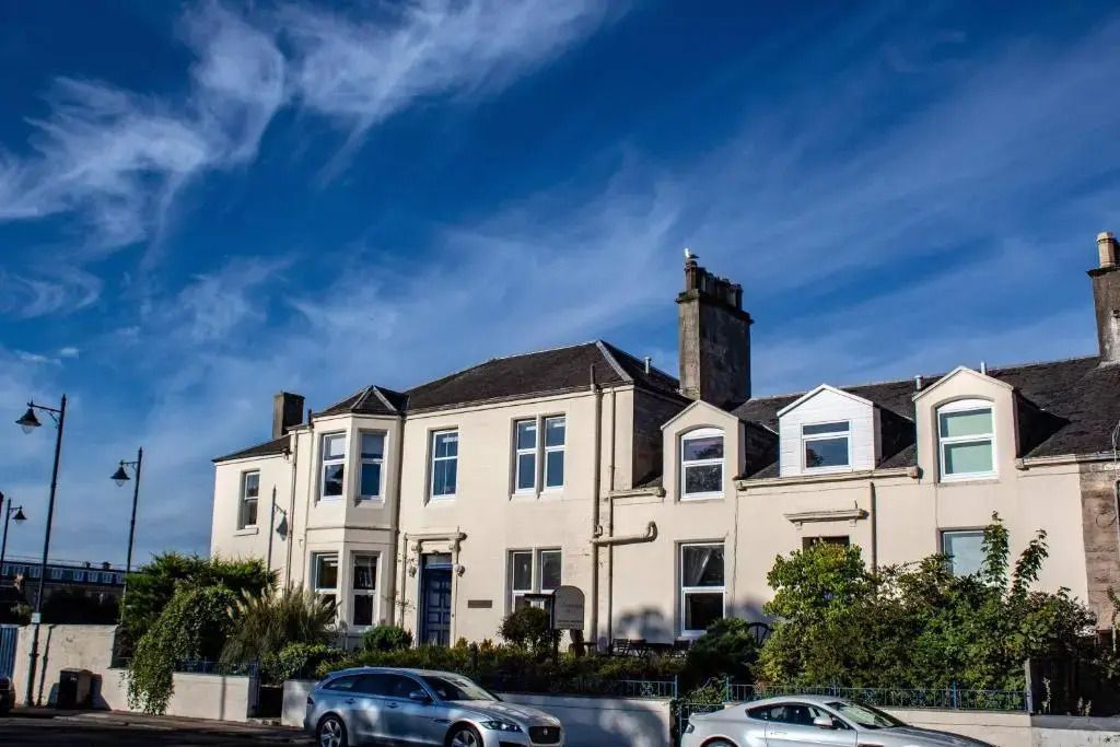 ذا أرانديل هوتل - آير - مبنى