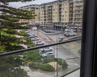 The Heart of Glenelg - Glenelg - Balcony