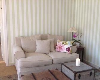 Havgaarden Badehotel - Vejby - Living room