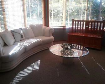 Kiama Guesthouse - Kiama - Huiskamer