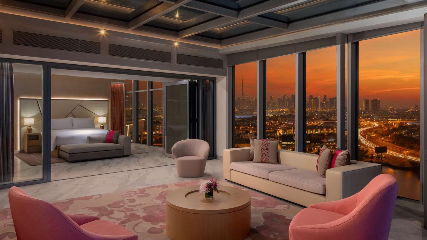 Hilton Dubai Creek Hotel & Residences