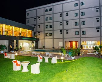 El Doria Hotel - Lomé - Budova