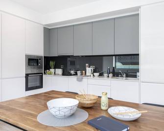 Yugo Explore - Highfield Park - Dublin - Kitchen