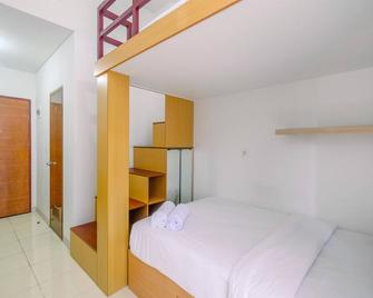 Great Deal Studio at Dave Apartment near Campus - Depok - Bedroom
