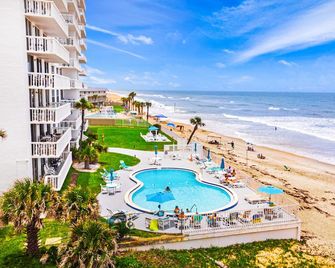 No-Drive Beach! Ormond Oceanfront | Aquarius #705 - Palm Coast - Piscina