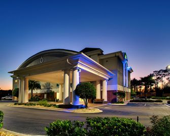 Holiday Inn Express & Suites Jacksonville North-Fernandina By IHG - Yulee - Gebouw