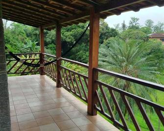 Pousada Vale das Flores - Itatiaia - Balkón