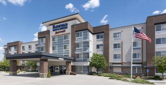Fairfield Inn and Suites by Marriott Omaha Downtown - Omaha - Building