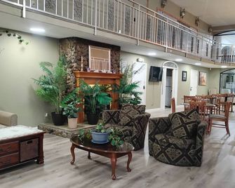 Americana Inn - Henderson
