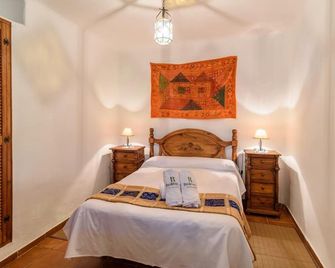 El Membrillo Órgiva by Ruralidays - Órgiva - Slaapkamer