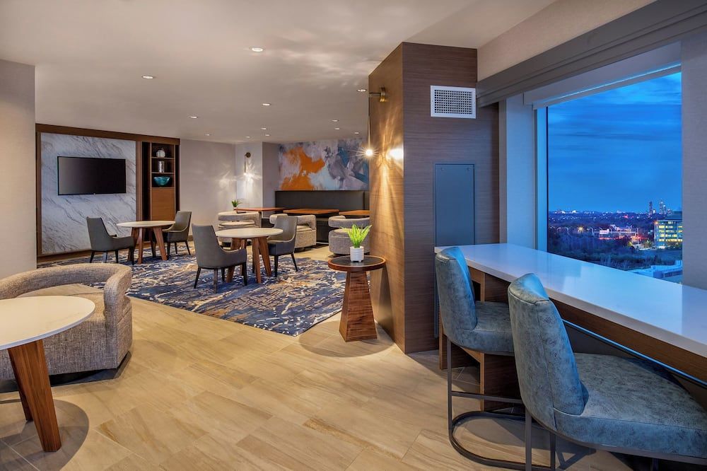 Marriott Boston Quincy thumbnail 2