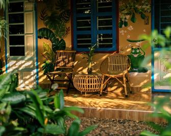 Trai Hoa Vang Homestay - Hostel - Tuy Hoa - Patio