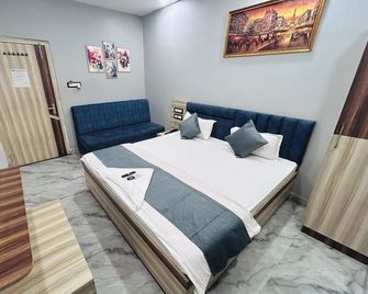 Hotel Dwarka Palace - Darbhanga