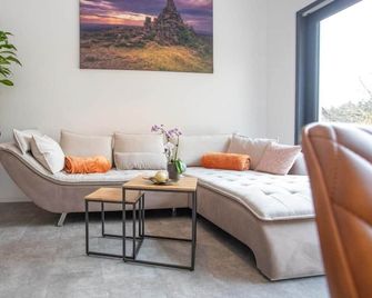 Ferienwohnung Omas Rhön-Garten - Poppenhausen - Living room