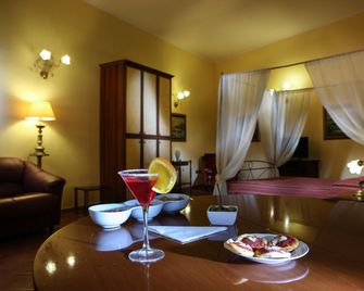 Grand Hotel Capodimonte - Naples