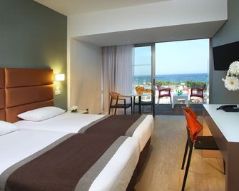 Faros Hotel Ayia Napa - איה נאפה