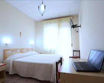 Hotel Blurelda - Silvi Marina - Makuuhuone