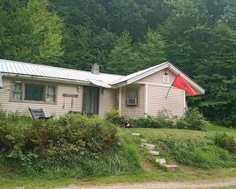 Charming 2-bedroom house with AC, WiFi in the middle of paradise. - Brandon - Edificio