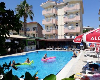 Orient Apart Hotel - Side