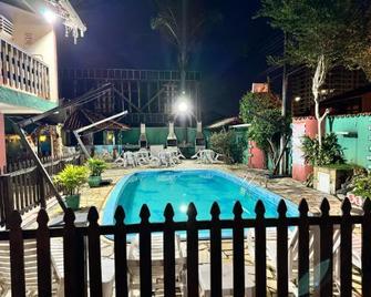 Pousada Vila D' Italia - Penha - Zwembad