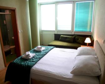 Hotel Skopje - Skopje - Slaapkamer