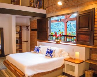 Amazing Mansion in the Coffee Zone - 2 h from Medellin! - Bolívar - Habitación