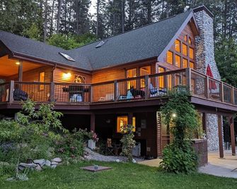 Lakehouse - Chalet - Vernon - Building