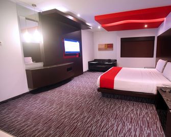 Motel Via - Tijuana