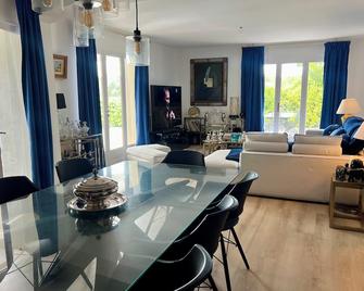 Villa Lavande - Juvignac - Salle à manger