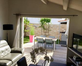 Le Bois Plage En Re: Beautiful house with garden near village center and beach - Le Bois-Plage-en-Ré - Salon