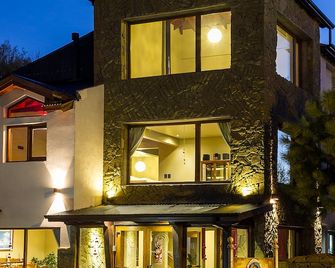 Madretierra Patagonia - אל קאלאפטה - בניין