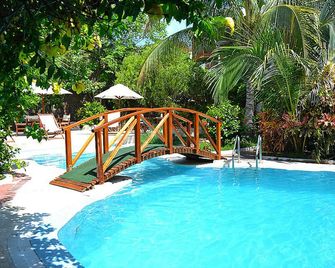 Hotel Silberstein - Puerto Ayora - Bể bơi