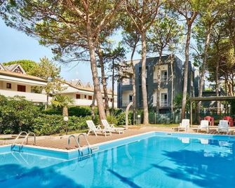 G Hoyel Lignano - Lignano Sabbiadoro - Pool