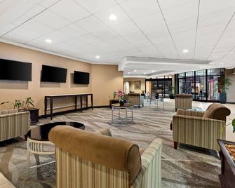 Quality Hotel Philadelphia Airport - Essington - Лоббі