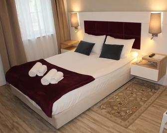 Hotel Rozbicki - Włocławek - Bedroom