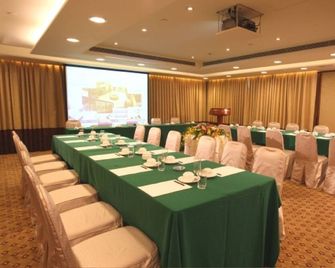 Evergreen Laurel Hotel Taipei - טאיפיי - חדר ישיבות
