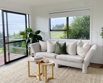 The Ridge - Norfolk Island - Living room